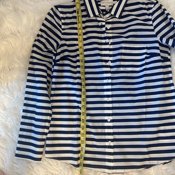 J.Crew Navy Blue White Stripe Button Down Shirt Long Sleeve Top Boy Cut Womens 4 - Picture 7 of 7